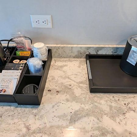 Best Western Premier Hotel At Fisher'S Landing Vancouver Ngoại thất bức ảnh