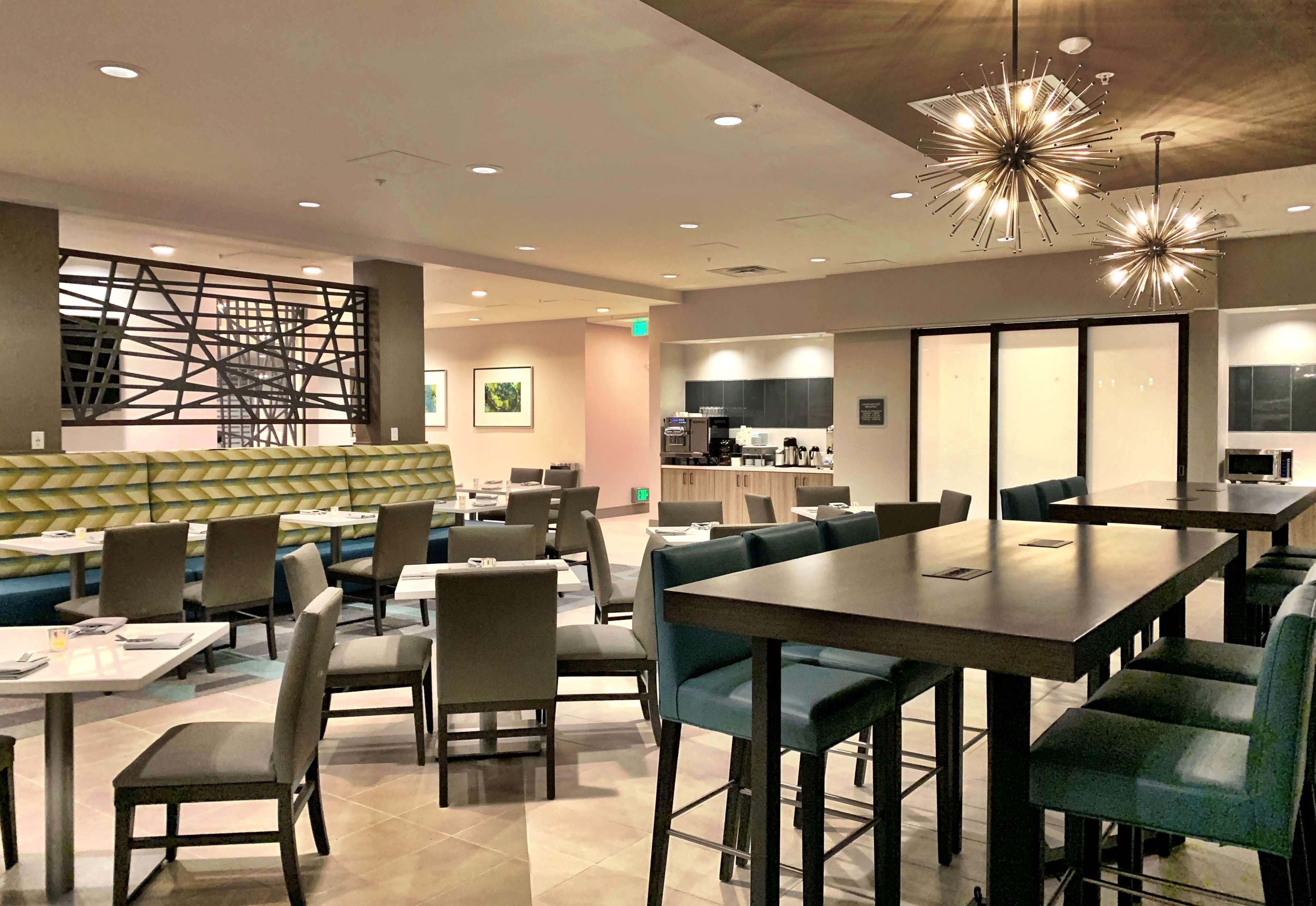 Best Western Premier Hotel At Fisher'S Landing Vancouver Ngoại thất bức ảnh