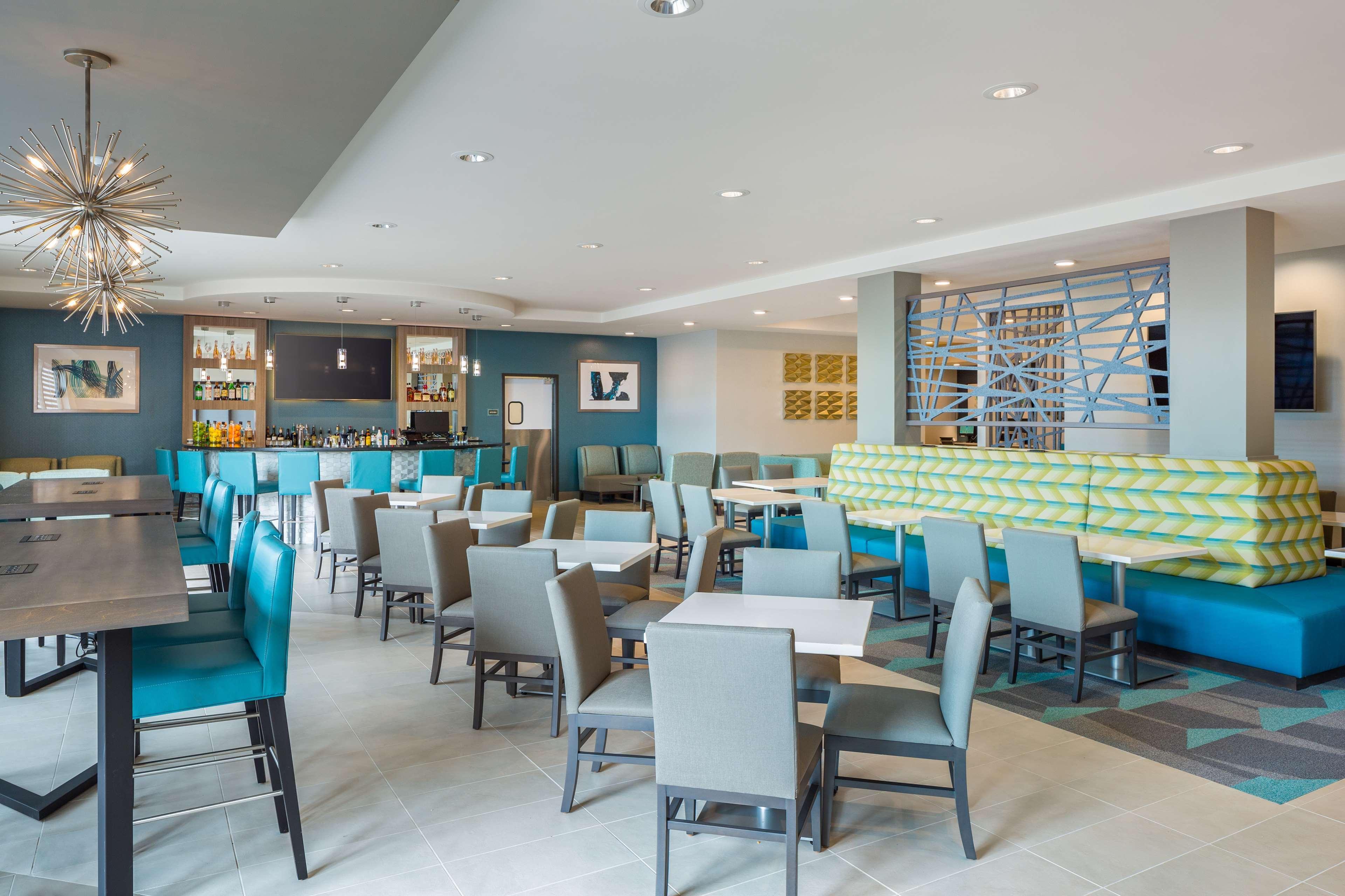 Best Western Premier Hotel At Fisher'S Landing Vancouver Ngoại thất bức ảnh
