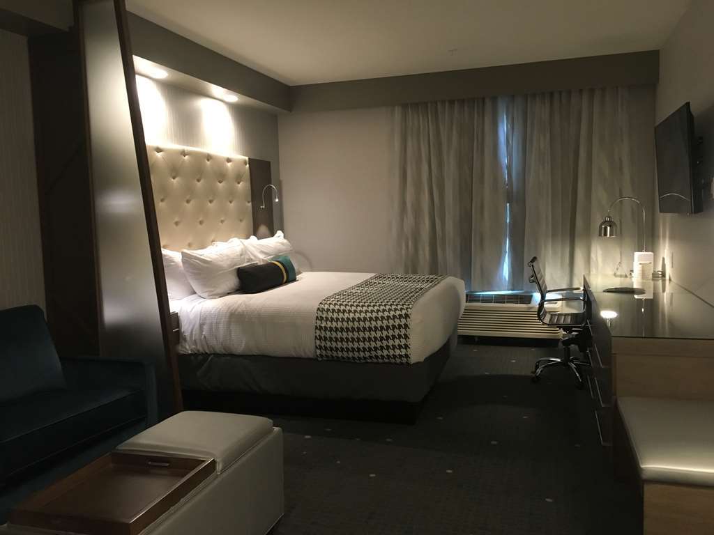 Best Western Premier Hotel At Fisher'S Landing Vancouver Phòng bức ảnh