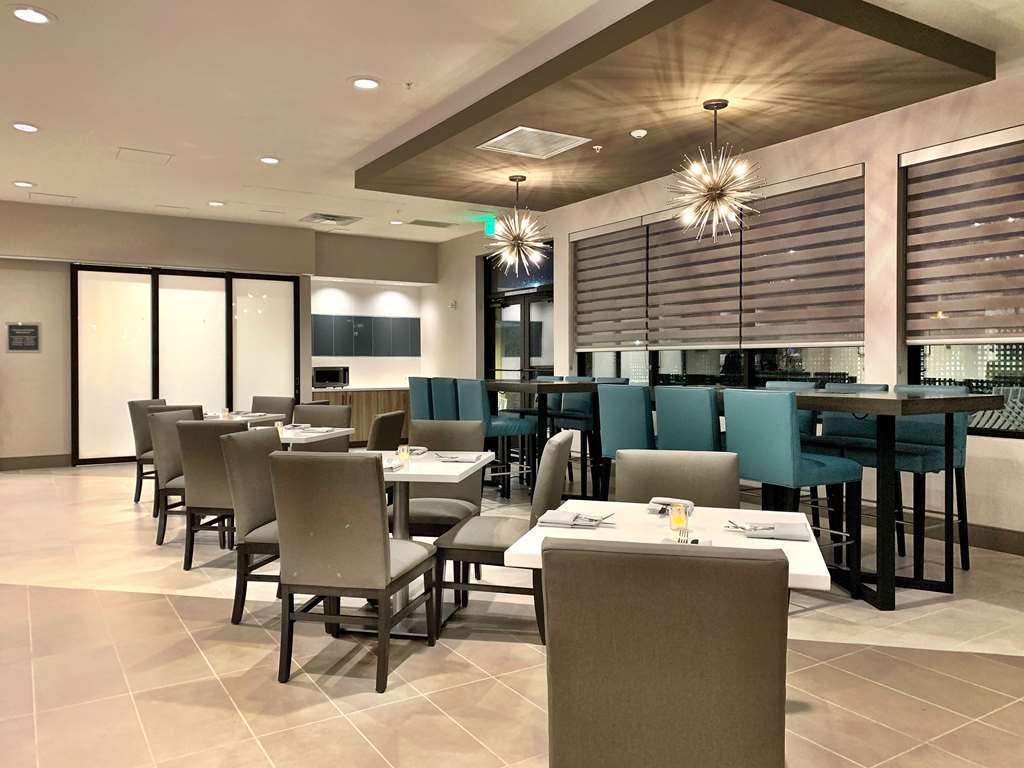 Best Western Premier Hotel At Fisher'S Landing Vancouver Nhà hàng bức ảnh